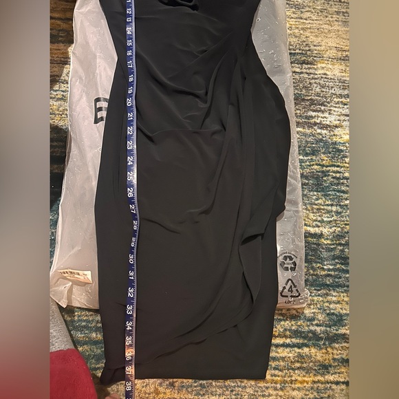 Cache Dress 0 - Picture 10 of 12